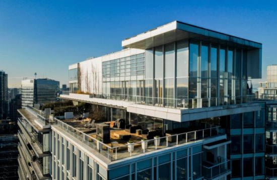 温哥华豪华公寓刚售出 成交价竟比2013年还低