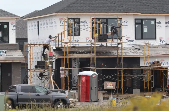 CMHC：加拿大建筑业若这样做 房价有望降低10%