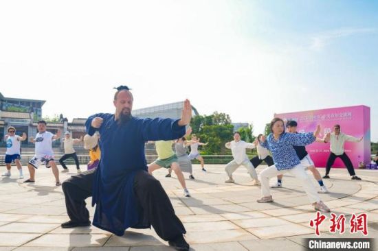“武当杰克”：在发扬中国传统文化的路上前行