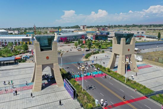 携手开放合作 同筑共赢之路—中国携手各方为全球经济发展贡献“上合力量”