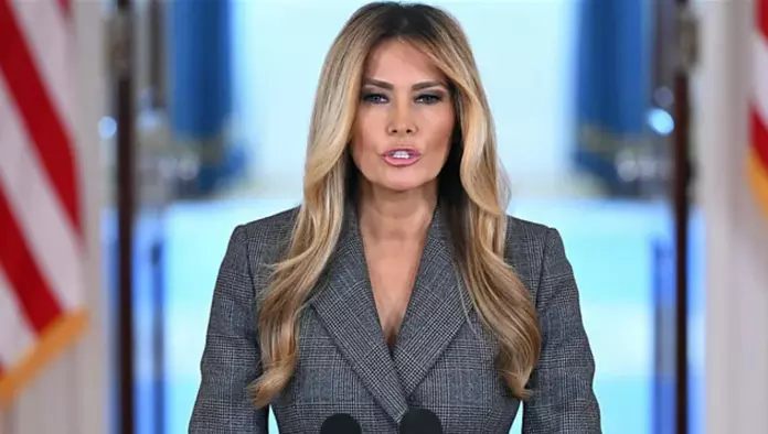 美国第一夫人现身白宫 首谈与爱泼斯坦关系