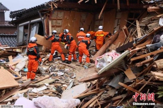 日本能登地区地震已致180人遇难 仍有上百人下落不明