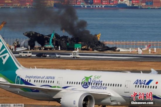 近半个月全球发生三起客机机场相撞事故，有何异同？