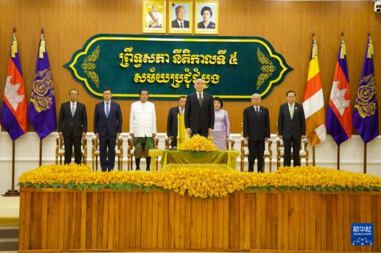 洪森当选柬埔寨参议院主席