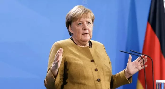 默克尔爆东欧四国阻俄欧对话 随后俄乌战争爆发