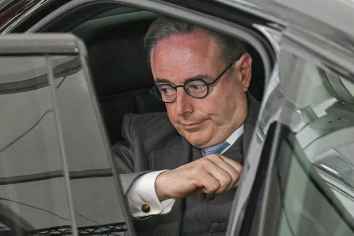 比利时首相逃过暗杀 警方侦破无人机袭击阴谋