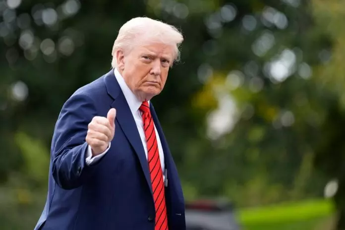 79岁特朗普今年第2次体检 白宫医生：整体健康极佳