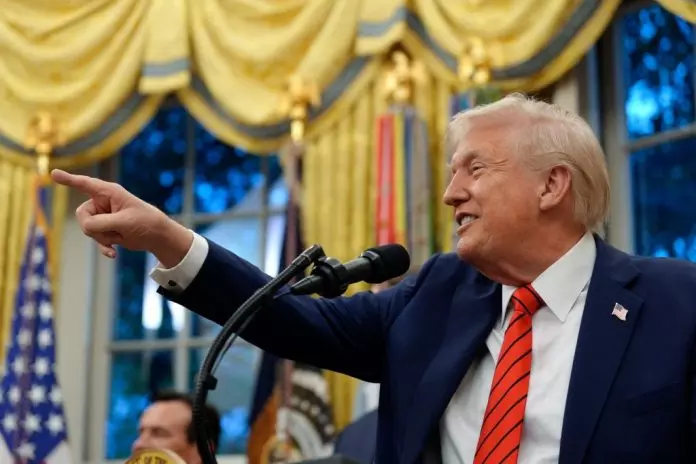 白宫拟停摆期间裁4200人 特朗普：是民主党挑起的