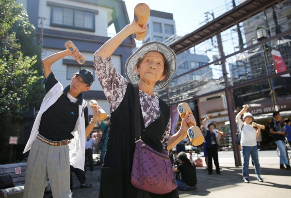 日本大和市宣布：70多岁不能算老人