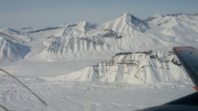 加拿大科学家在北极冰川下有惊人的发现