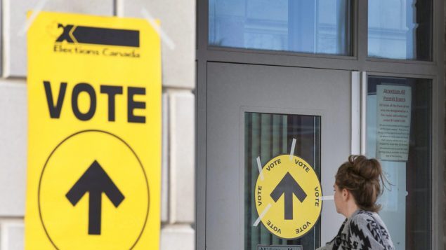 加拿大选举委员会：加拿大选民比美国选民成熟