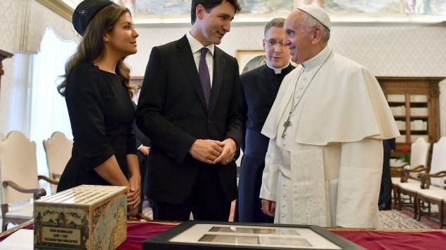 天主教教皇拒绝就加拿大原住民寄宿学校道歉 特鲁多失望