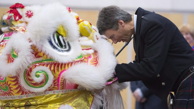 温哥华市长将就历史上歧视华人的政策公开道歉