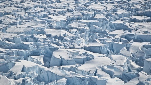 3万亿吨南极冰雪融化：警告人类气候变化的威胁