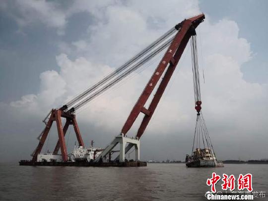 上海吴淞口沉船事故后续：10名失踪人员全被发现