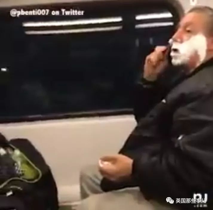 火车上刮胡子被录像遭网友嘲讽，而真相揭开后……