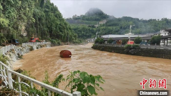 贵州正安发生严重山洪灾害目前造成5人遇难