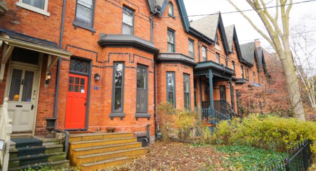 加拿大10月房屋销售量下降0.7%！房价创纪录！