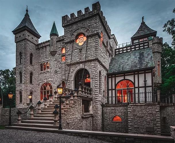 如何用一栋独立屋的价格买一座城堡？