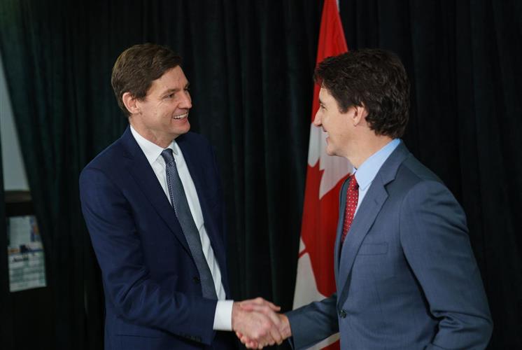 加拿大总理特鲁多会见BC省长尹大卫