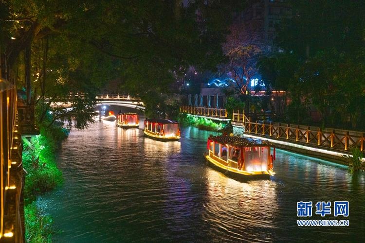 中国福州：水上“寻福” 乐享内河风光