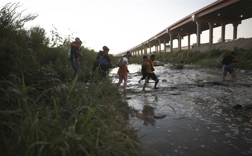 美国南部与墨西哥边境接壤的地区原本就因为大量非法移民涌入变得十分紧张，目前无法确知，紧急状态终止会带来甚么影响。AP资料图