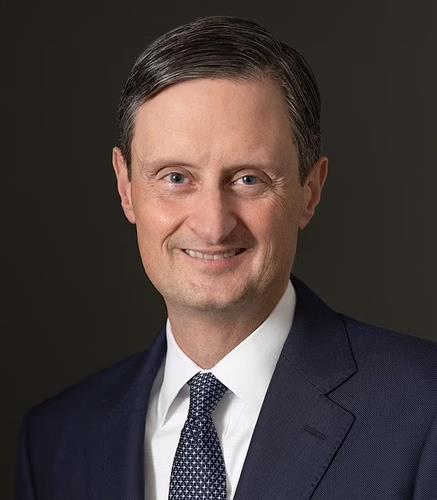 第一共和银行CEO罗夫勒在1月套现100万美元。去年11月他也套现了130万美元股票。