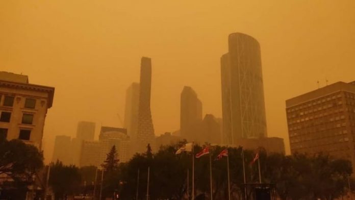 加拿大西部空气急剧恶化 山火烟雾今天侵入安省