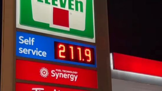 一夜之间 大温哥华地区油价跳涨至211.9仙
