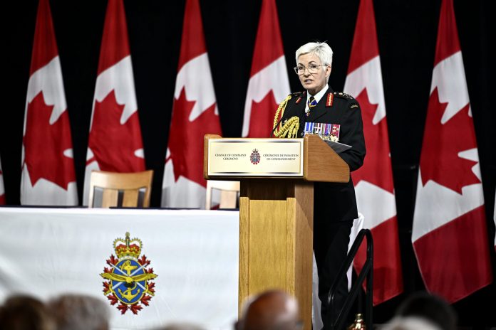 加拿大首位女性国防参谋长 卡里尼昂中将履新