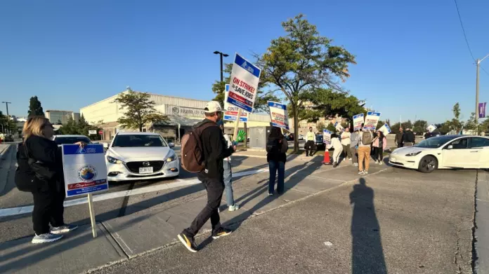 安省1万名专上学院支援职员拒新约　今日凌晨起正式罢工