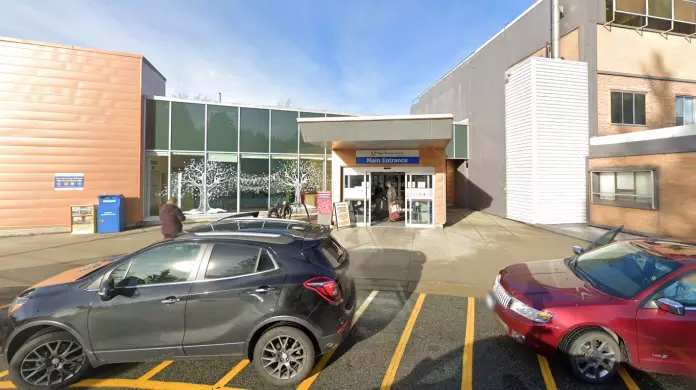 BC省已招募逾400名美国医护，但大温区医院为何产科仍需转诊？