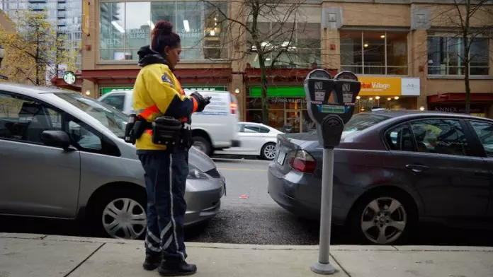 温哥华以硬币缴泊车费的时代将终结 月底生效