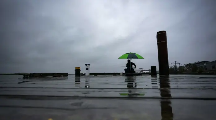 BC省沿岸两日豪雨　部分地区降雨量逾100毫米