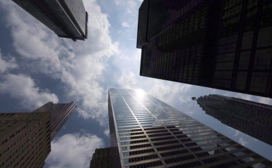 加拿大银行业出现裁员潮 经济学家料引发骨牌效应