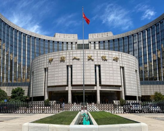 中国人民银行有关负责人谈服务好高质量发展 守牢风险底线