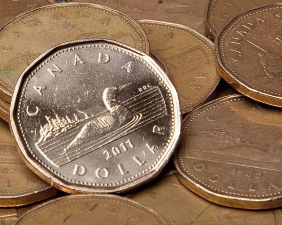 市场押注加拿大央行6月降息 加元兑美元降至三个月低点