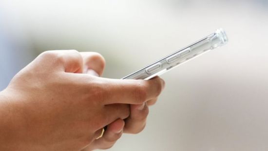 多伦多教育局考虑全面禁止学生使用手机！