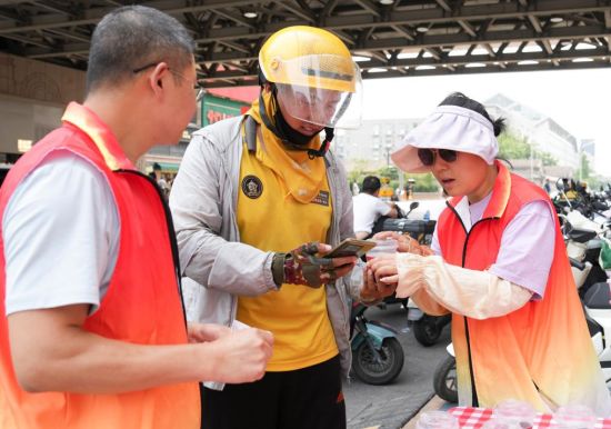 第一时间掌握！首个国家级高温健康风险预警来了