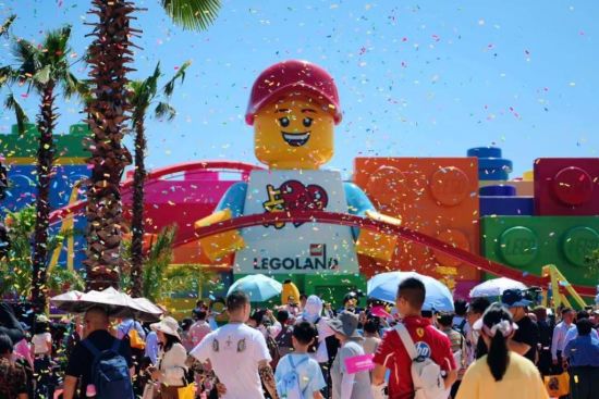乐园游升温 激发消费新活力