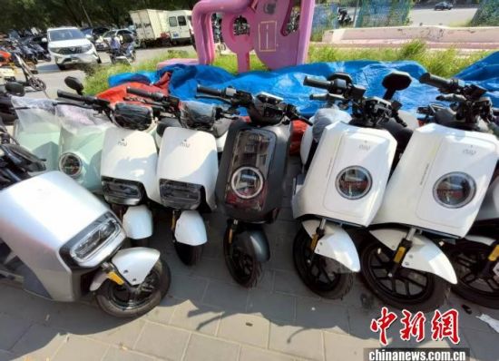 电动自行车新国标落地 消费者买旧不买新？