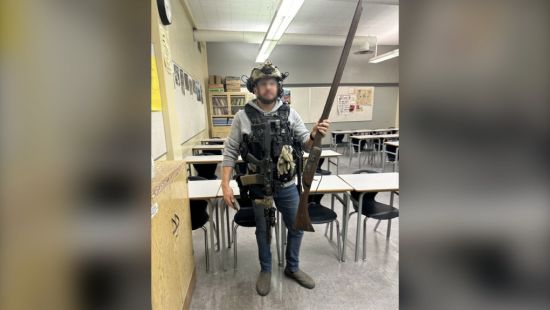 加拿大中学老师持枪进课堂 三所学校被警方紧急封锁