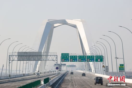 中国京雄高速全线通车运营
