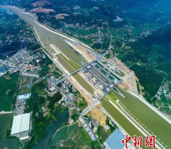 平陆运河正式通航 航拍视角看运河雄姿