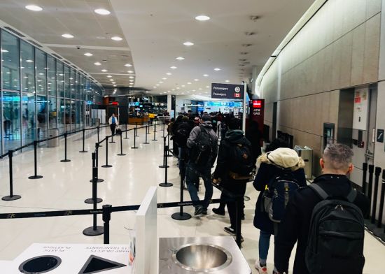 从加拿大机场入境申请难民者激增 多伦多翻3倍！被拒后仍留下