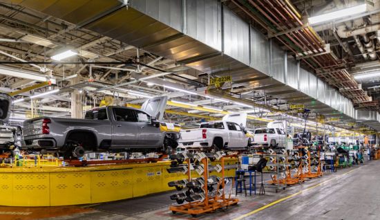 加拿大专家: 千万别被美国拖下水! 赶紧吸引中国车厂!