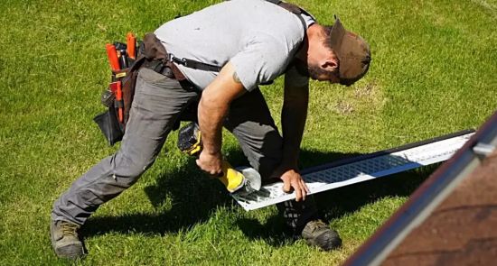 加拿大10月意外新增6.7万个就业岗位，超出经济学家预期