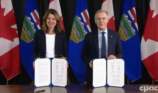 加拿大重磅能源协议：为通往亚洲新输油管