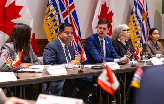 联邦与BC省府汇聚社区领袖三方誓言打击勒索与有组织犯罪