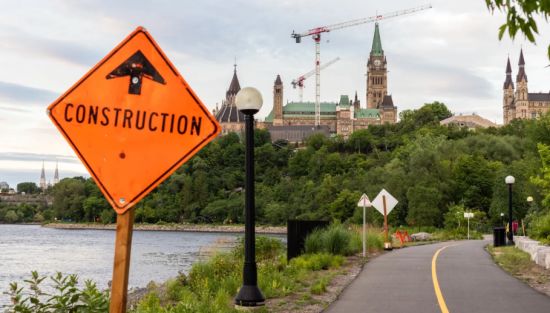 加拿大联邦政府停止向CMHC拨款：削减住房预算56%